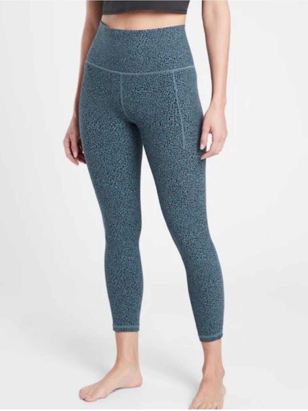 Athleta Salutation Stash II Textured Tight Riviera Blue Cheetah